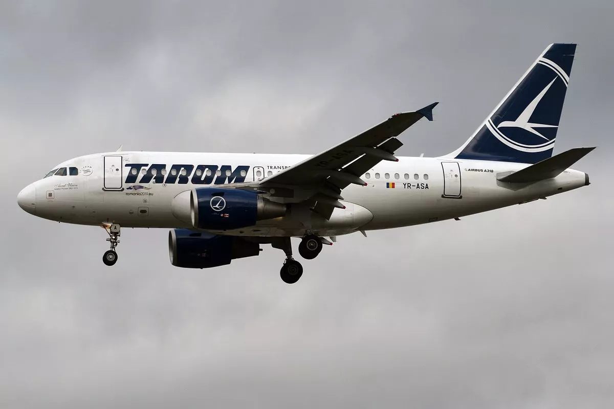 A Airbus A318 in service