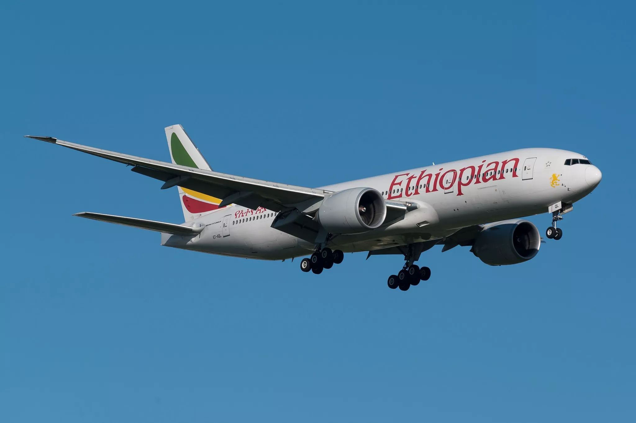 A Boeing 777-200LR in service